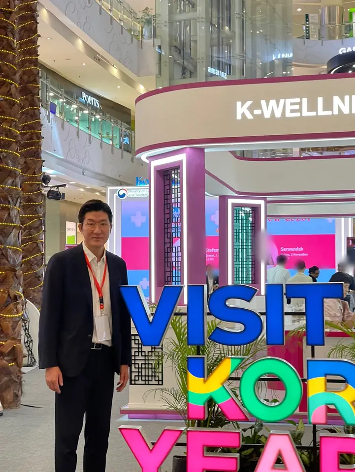 MEDIWIN CEO at a Visit Korea K-Wellness event abroad